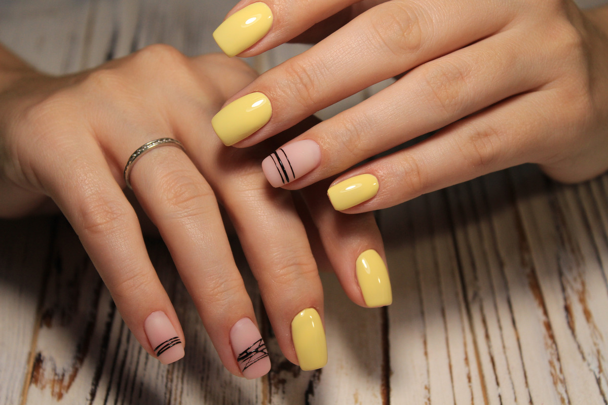 O Nails Bar logo